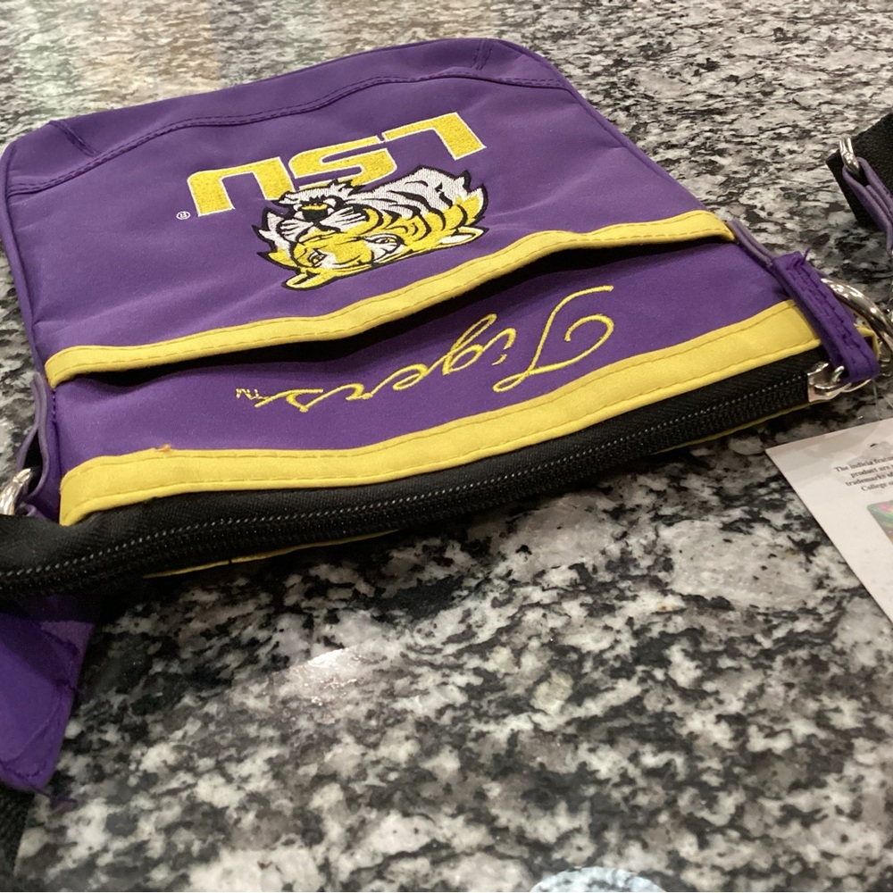 🟣 NWT - LSU Tigers - Women’s Crossbody Purse - Beautiful - Functional - Fans - Picture 5 of 16